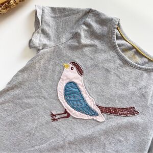 • Mini Boden Bird Appliqué Tee • 9/10